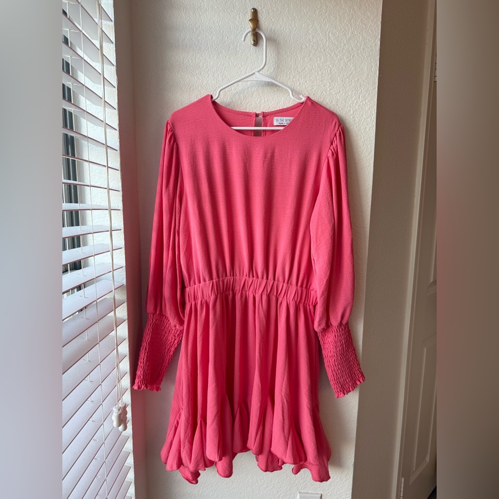 IN THE STYLE CORAL FLOWY LONG SLEEVE DRESS NWOT SIZE 14
